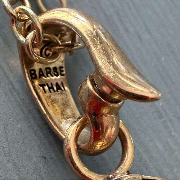 Barse Reversible Pendant Gold Tone Necklace - Picture 10 of 10